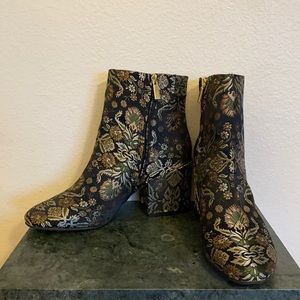 Kenneth Cole Reeve Boots (9.5M)